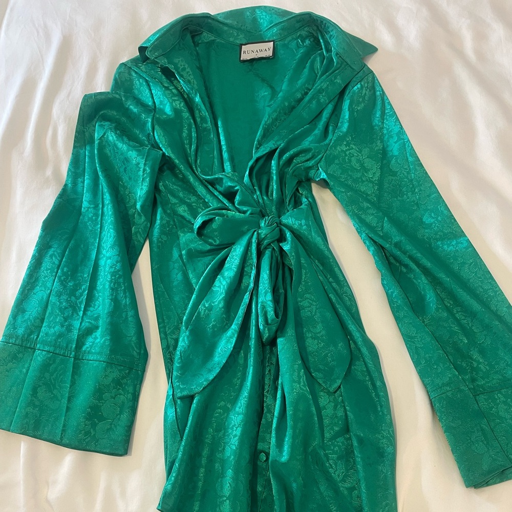 Green button down tie mini dress. Flare sleeve